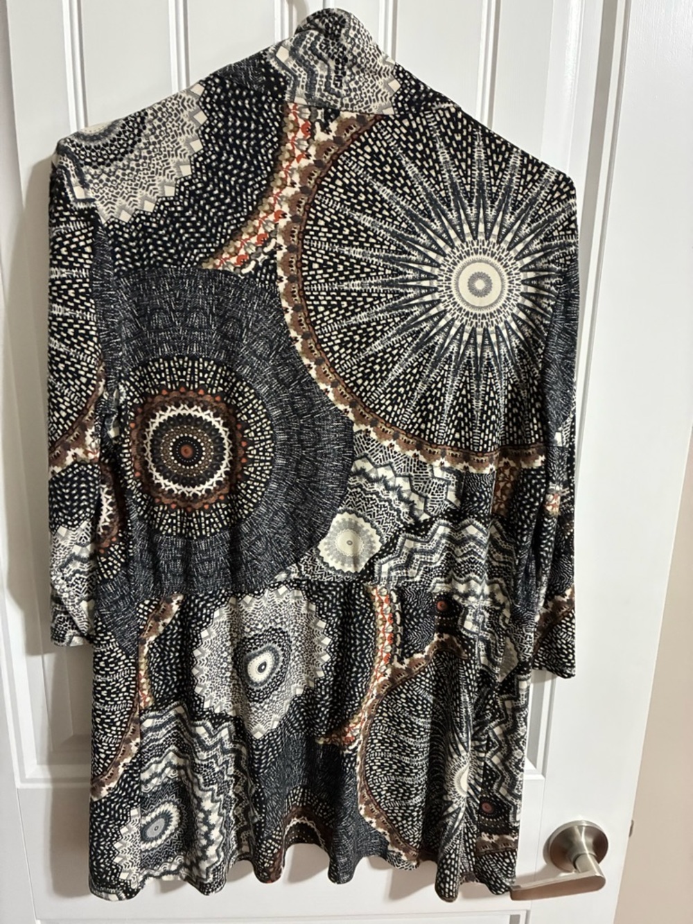 Frank Lyman Design Black, Cream & Rust Abstract Print Cardigan - Picture 2 of 3
